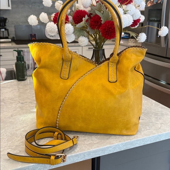 2-1 vegan leather whip stitch tote bag - Picture 2 of 10